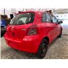 Image 14 : PARKSVILLE - 2008 TOYOTA YARIS RED 303987 KMS - D202078
