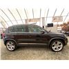 Image 11 : PARKSVILLE - 2012 VOLKSWAGEN TIGUAN BLACK 215502 KMS - J562813