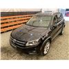 Image 4 : PARKSVILLE - 2012 VOLKSWAGEN TIGUAN BLACK 215502 KMS - J562813