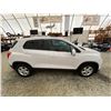 Image 12 : PARKSVILLE - 2014 CHEVROLET TRAX WHITE 148556 KMS - B161422