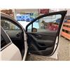 Image 37 : PARKSVILLE - 2014 CHEVROLET TRAX WHITE 148556 KMS - B161422