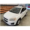 Image 4 : PARKSVILLE - 2014 CHEVROLET TRAX WHITE 148556 KMS - B161422