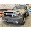 Image 2 : PARKSVILLE - 2003 CHEVROLET AVALANCHE GREY 266165 KMS - D122144