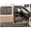 Image 36 : PARKSVILLE - 2003 CHEVROLET AVALANCHE GREY 266165 KMS - D122144