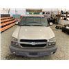 Image 7 : PARKSVILLE - 2003 CHEVROLET AVALANCHE GREY 266165 KMS - D122144
