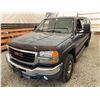 Image 3 : PARKSVILLE - 2006 GMC SIERRA GREY 248716 KMS - D225977