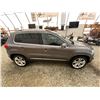 Image 12 : PARKSVILLE - 2012 VOLKSWAGEN TIGUAN GRAY 113326 KMS - D092435