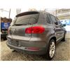 Image 14 : PARKSVILLE - 2012 VOLKSWAGEN TIGUAN GRAY 113326 KMS - D092435