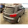 Image 16 : PARKSVILLE - 2012 VOLKSWAGEN TIGUAN GRAY 113326 KMS - D092435