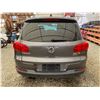 Image 18 : PARKSVILLE - 2012 VOLKSWAGEN TIGUAN GRAY 113326 KMS - D092435