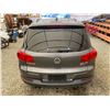 Image 19 : PARKSVILLE - 2012 VOLKSWAGEN TIGUAN GRAY 113326 KMS - D092435
