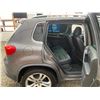 Image 40 : PARKSVILLE - 2012 VOLKSWAGEN TIGUAN GRAY 113326 KMS - D092435