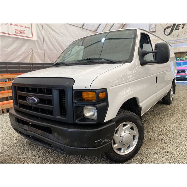 PARKSVILLE - 2012 FORD E-150 WHITE 210569 KMS - PA78275