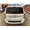 Image 19 : PARKSVILLE - 2014 CHRYSLER TOWN AND COUNTRY WHITE 236529 KMS "NO RESERVE" - D231156