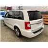 Image 21 : PARKSVILLE - 2014 CHRYSLER TOWN AND COUNTRY WHITE 236529 KMS "NO RESERVE" - D231156