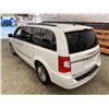 Image 22 : PARKSVILLE - 2014 CHRYSLER TOWN AND COUNTRY WHITE 236529 KMS "NO RESERVE" - D231156