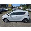 Image 16 : DUNCAN - 2015 CHEVROLET SONIC WHITE 115802 KMS - D192860