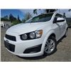 Image 1 : DUNCAN - 2015 CHEVROLET SONIC WHITE 115802 KMS - D192860