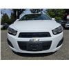 Image 3 : DUNCAN - 2015 CHEVROLET SONIC WHITE 115802 KMS - D192860