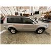 Image 12 : PARKSVILLE - 2005 NISSAN X-TRAIL GRAY 233352 KMS - B112603