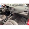Image 38 : PARKSVILLE - 2018 HYUNDAI ELANTRA RED 174743 KMS "REPO UNIT" - J662472