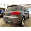 Image 14 : PARKSVILLE - 2012 VOLKSWAGEN TIGUAN GRAY 113326 KMS - D092435