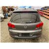 Image 19 : PARKSVILLE - 2012 VOLKSWAGEN TIGUAN GRAY 113326 KMS - D092435