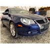 Image 8 : PARKSVILLE - 2010 VOLKSWAGEN EOS BLUE 107851 KMS - D013361