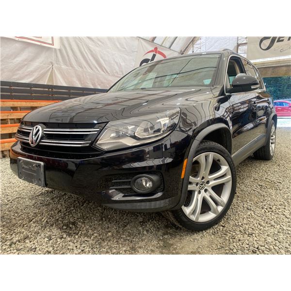 PARKSVILLE - 2012 VOLKSWAGEN TIGUAN BLACK 215502 KMS - J562813