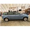 Image 11 : PARKSVILLE - 2005 VOLVO V50 BLUE 237253 KMS - P092716