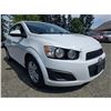 Image 5 : DUNCAN - 2015 CHEVROLET SONIC WHITE 115802 KMS - D192860