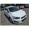 Image 6 : DUNCAN - 2015 CHEVROLET SONIC WHITE 115802 KMS - D192860
