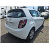 Image 9 : DUNCAN - 2015 CHEVROLET SONIC WHITE 115802 KMS - D192860