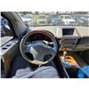 Image 35 : DUNCAN - 2005 INFINITI QX56 WHITE 239999 KMS - P803513