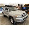 Image 9 : PARKSVILLE - 2004 TOYOTA 4RUNNER GRAY 377609 KMS - D034632