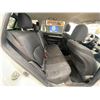 Image 42 : PARKSVILLE - 2010 SUBARU OUTBACK WHITE 301816 KMS - D355876