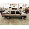 Image 13 : PARKSVILLE - 2003 CHEVROLET AVALANCHE GREY 266165 KMS - D122144