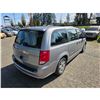 Image 10 : DUNCAN - 2013 DODGE GRAND CARAVAN SILVER  186186 KMS - D668075