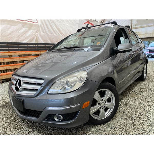 PARKSVILLE - 2010 MERCEDES-BENZ B200 GREY 137833 KMS - J509223