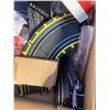 Image 5 : 400 -- SET OF RACE CAR TRACKS