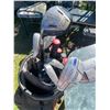 Image 6 : 422 -- BURGUNDY GOLF BAG