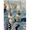 Image 4 : 425 -- LAMPS AND WALL ART