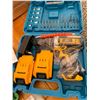 Image 4 : 436 -- BOX N' CASE TOOLS