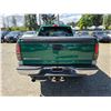 Image 11 : DUNCAN - 2000 CHEVROLET SILVERADO GREEN "NO RESERVE" 387226 KMS - D109434