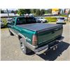 Image 14 : DUNCAN - 2000 CHEVROLET SILVERADO GREEN "NO RESERVE" 387226 KMS - D109434
