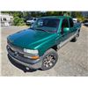 Image 2 : DUNCAN - 2000 CHEVROLET SILVERADO GREEN "NO RESERVE" 387226 KMS - D109434