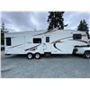 Image 2 : Parksville - 2005 Keystone Laredo White  - D458538