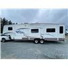 Image 6 : Parksville - 2005 Montanna 5th wheel White  - D705691