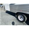 Image 13 : Parksville - 2008 Mallard 28 ft travel trailer White  - P498857
