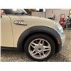 Image 25 : PARKSVILLE - 2010 MINI COOPER CREAN 121552 KMS - BZ70736
